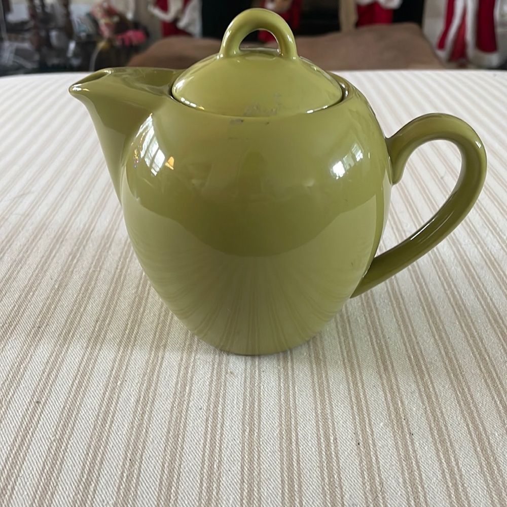 ORIGINS Cafe Two Cup Olive Green Ceramic Teapot